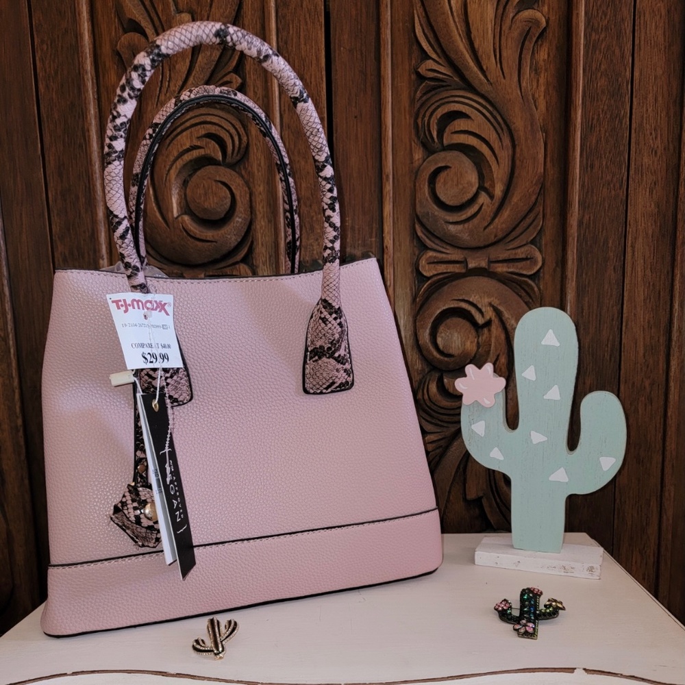 Isabelle Mauve with snake print Straps